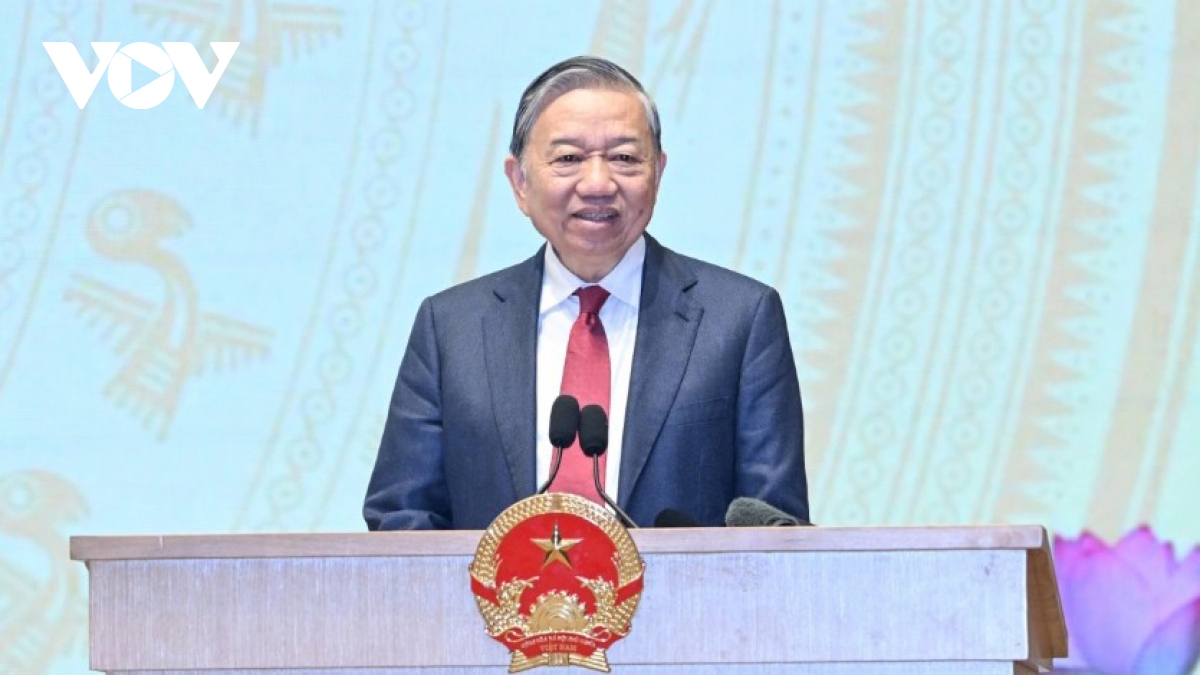 Party chief: Vietnam has the momentum and capacity to enter a new era